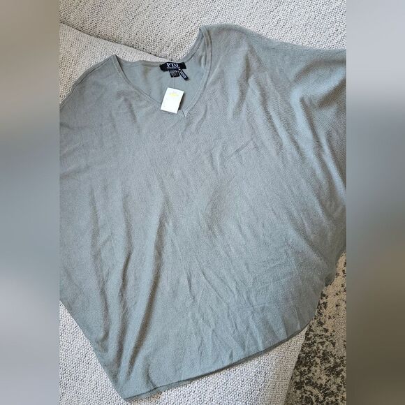 💝FDJ Olive Green V-Neck Sweater - Picture 3 of 4